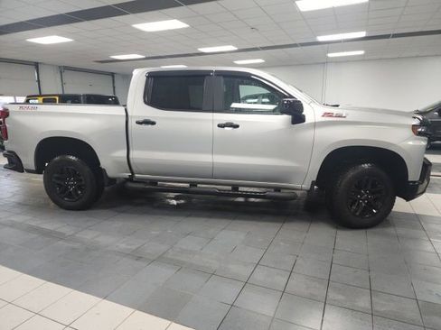 Used 2021 Chevrolet Silverado 1500 LT Trail Boss w/ Bed Protection Package AWD/4WD image 2