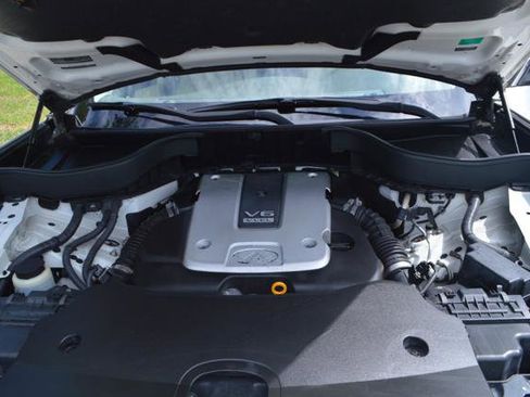 Used 2015 INFINITI QX70 2WD w/ Premium Package image 25