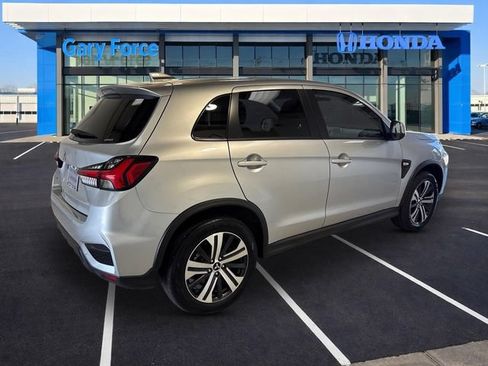 Used 2025 Mitsubishi Outlander Sport AWD image 2