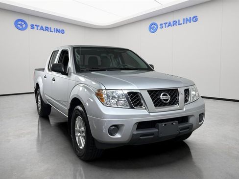 Used 2020 Nissan Frontier SV image 14