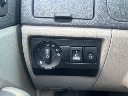 Used 2012 Ford Fusion SEL image 10