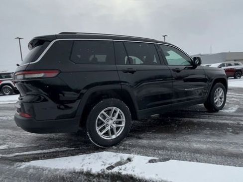 Used 2023 Jeep Grand Cherokee L Laredo w/ Luxury Tech Group I image 8