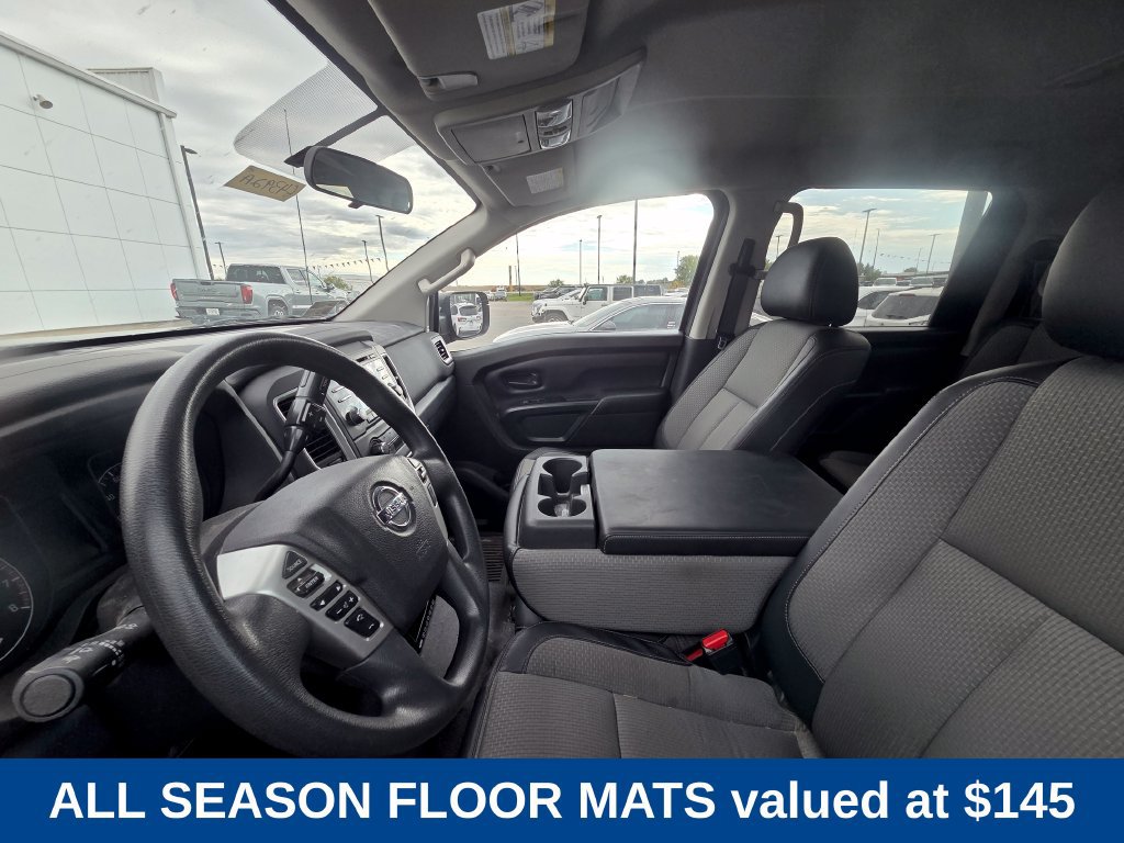 Used 2017 Nissan Titan S RWD image 5
