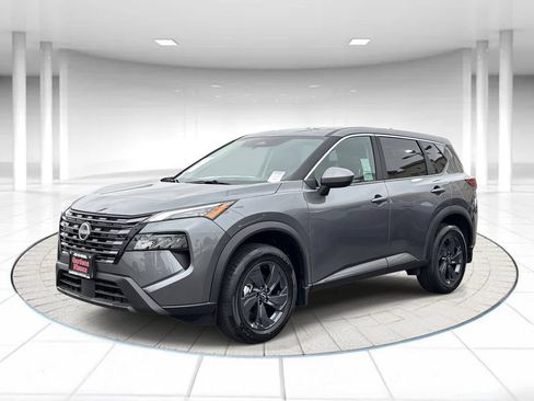 Certified 2026 Nissan Rogue SV FWD image 1