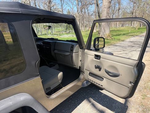 Used 2006 Jeep Wrangler Sport image 24