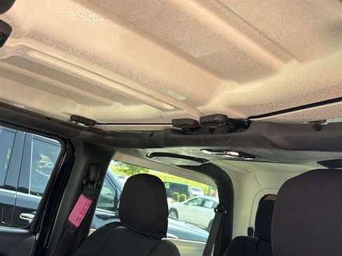 Used 2020 Jeep Wrangler Sport AWD/4WD image 8
