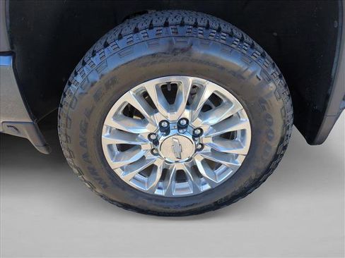 Used 2020 Chevrolet Silverado 2500 High Country w/ Z71 Off-Road Package image 25