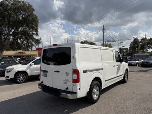 Used 2012 Nissan NV 2500 SV w/ Technology Pkg image 4