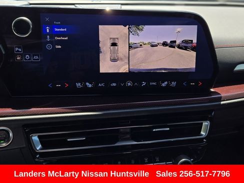 Used 2024 Chevrolet Traverse RS w/ LPO, Floor Liner Package FWD image 21