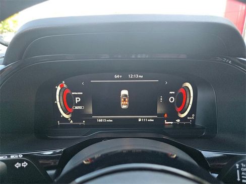 Used 2023 Nissan Pathfinder Platinum image 25