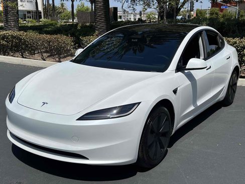 Used 2025 Tesla Model 3 Long Range image 24