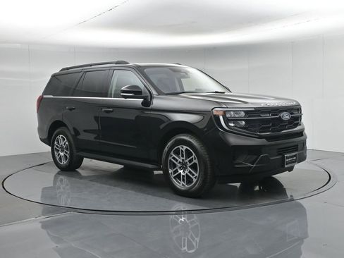 Used 2025 Ford Expedition Active RWD image 28