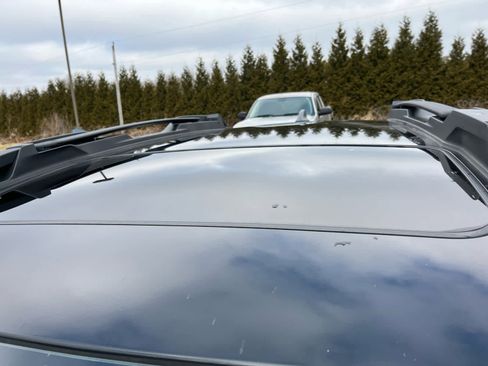 Used 2024 Subaru Outback Premium image 9