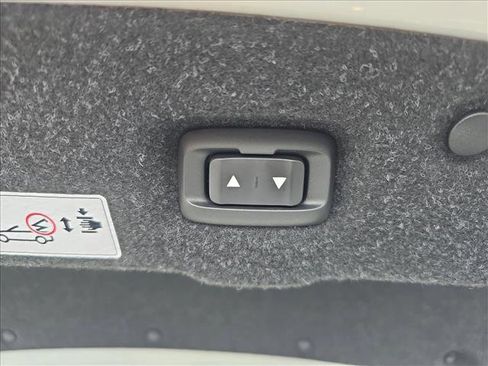 Used 2020 BMW 430i xDrive Convertible w/ Convenience Package image 13