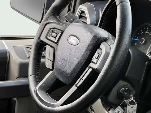 Used 2016 Ford F150 XLT w/ Equipment Group 301A Mid image 27