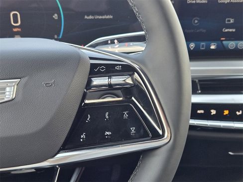 New 2025 Cadillac Lyriq Luxury image 30