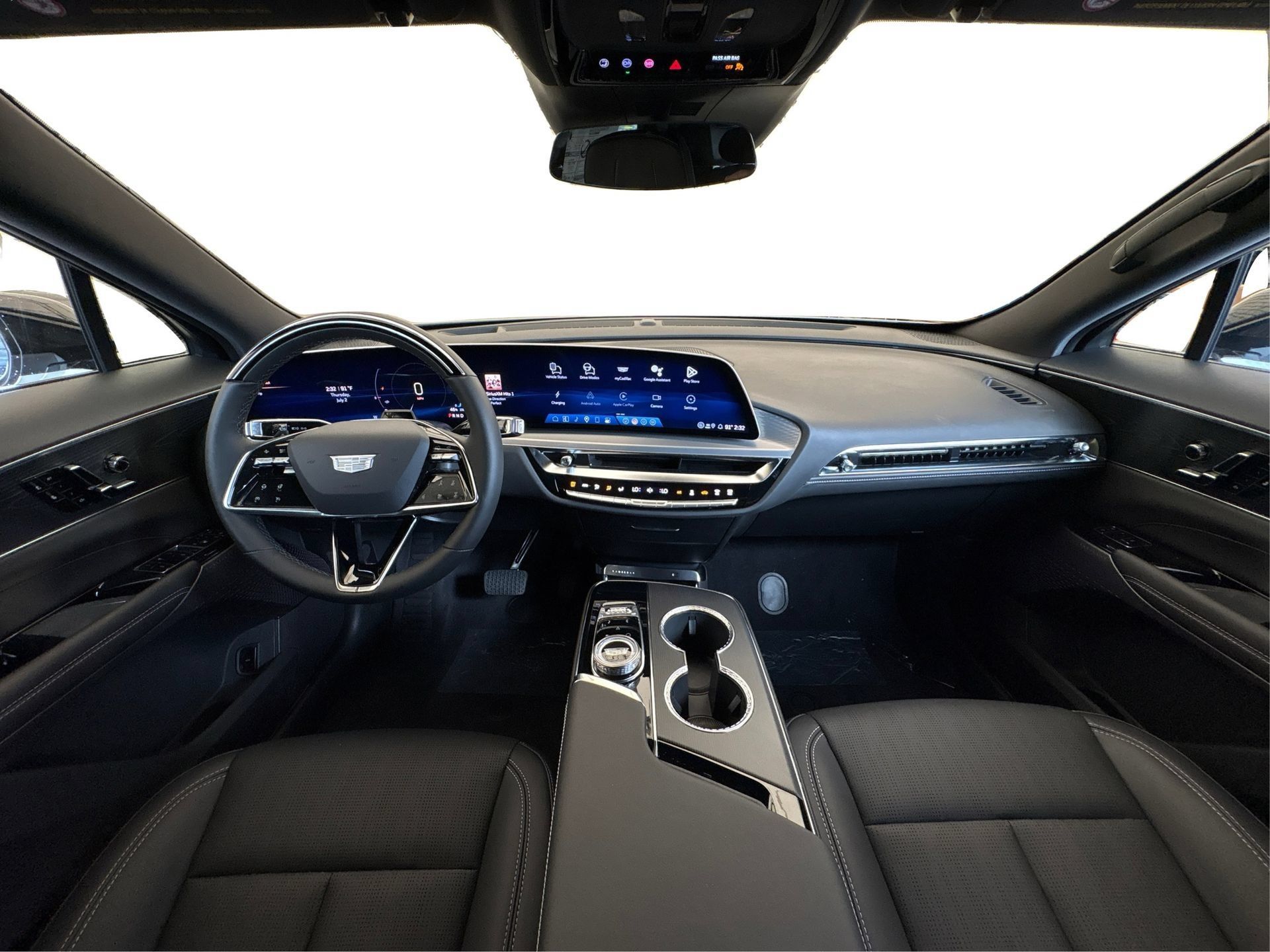 New 2026 Cadillac Lyriq Luxury w/ LPO, Bronce Accent Package RWD image 22
