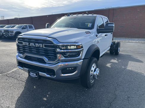 New 2026 RAM 4500 Tradesman w/ Chrome Appearance Group image 1