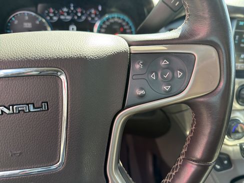 Used 2019 GMC Yukon Denali w/ Denali Ultimate Package image 14