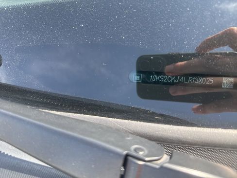 Used 2020 GMC Yukon Denali image 26