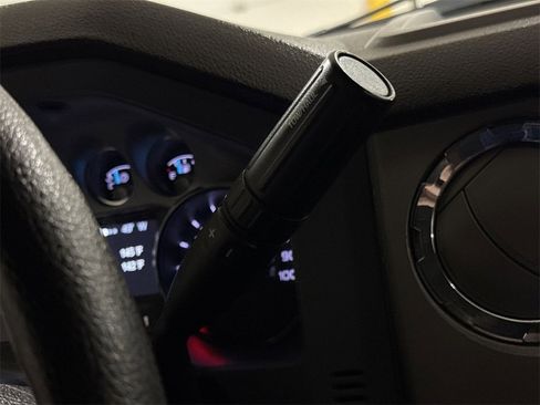 Used 2015 Ford F250 XLT w/ XLT Premium Package image 15