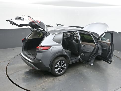 Certified 2023 Nissan Rogue SV image 43