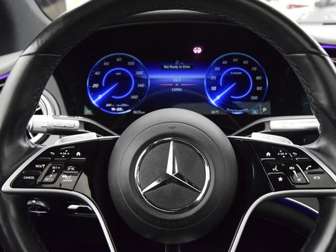 Used 2024 Mercedes-Benz EQS 450+ SUV image 27