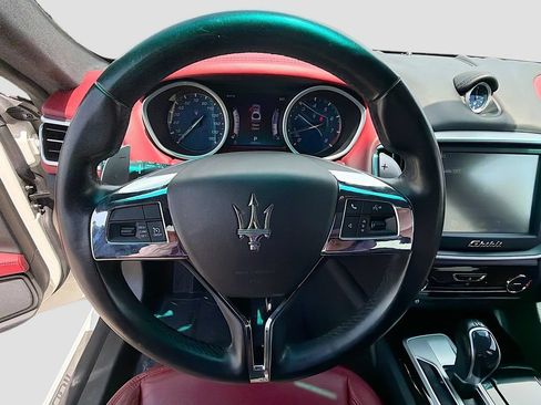 Used 2016 Maserati Ghibli S Q4 AWD/4WD image 38