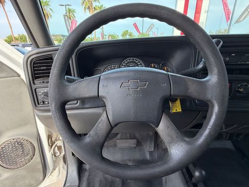 Used 2007 Chevrolet Silverado 2500 W/T w/ Skid Plate Package AWD/4WD image 19