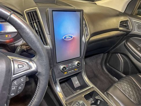 Certified 2024 Ford Edge Titanium AWD/4WD image 40