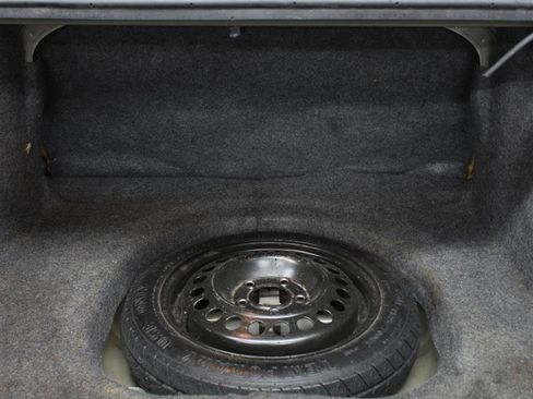 Used 2004 Chevrolet Malibu Classic FWD image 14