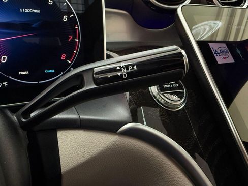 Used 2026 Mercedes-Benz GLC 300 image 16