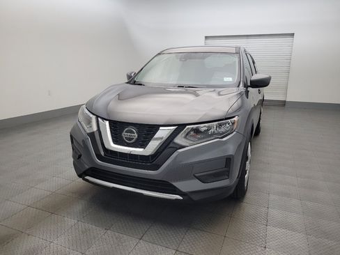 Used 2020 Nissan Rogue S FWD image 15