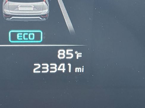 Used 2023 Kia Niro EX FWD image 21