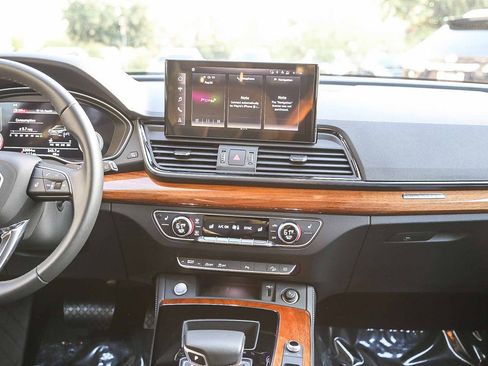 Certified 2023 Audi Q5 2.0T Premium Plus w/ Premium Plus Package image 15