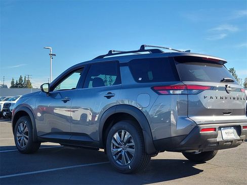 New 2025 Nissan Pathfinder SV w/ Black Appearance Package image 2
