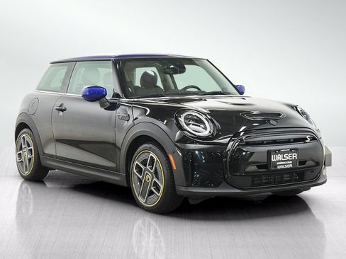 Used 2024 MINI Cooper SE FWD image 7
