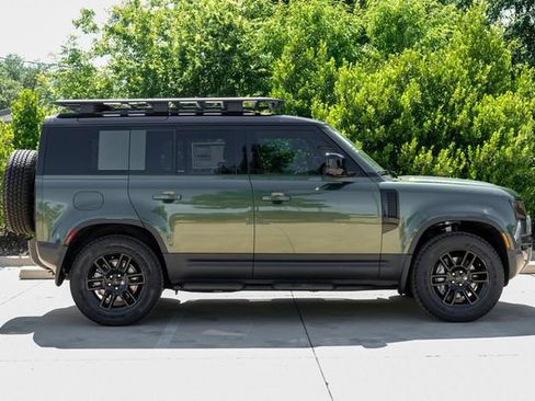 New 2026 Land Rover Defender 110 S AWD/4WD image 7