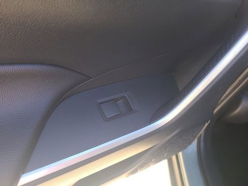 Used 2019 Toyota RAV4 XLE image 15