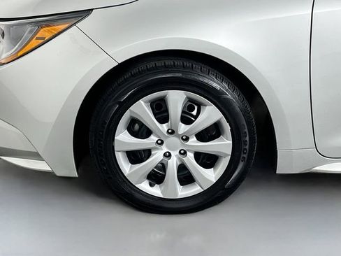 Used 2024 Toyota Corolla LE FWD image 24