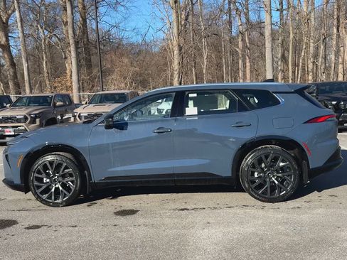 New 2026 Toyota Crown Signia Limited image 5