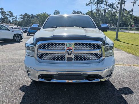 Used 2017 RAM 1500 Laramie w/ Convenience Group AWD/4WD image 9