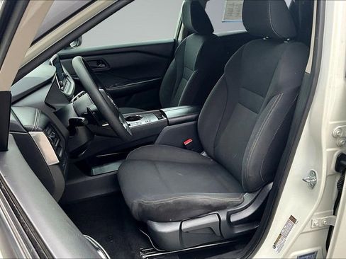 Used 2024 Nissan Rogue S FWD image 20