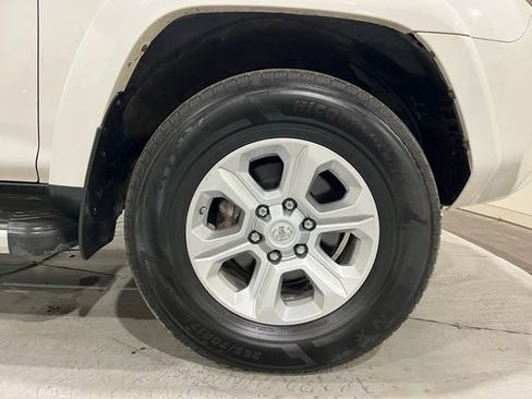 Used 2017 Toyota 4Runner SR5 image 11