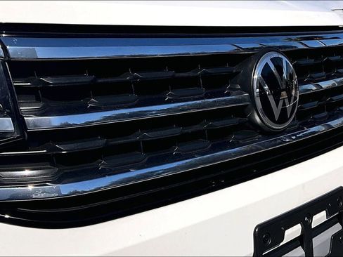 Used 2022 Volkswagen Atlas SEL image 33