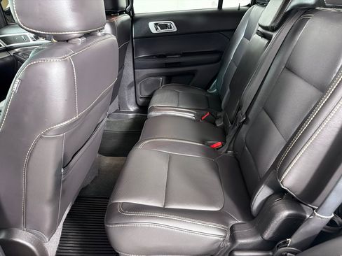 Used 2014 Ford Explorer Sport w/ Equipment Group 401A AWD/4WD image 17