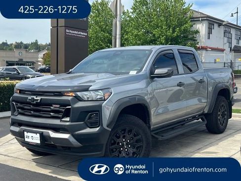 Used 2025 Chevrolet Colorado Trail Boss AWD/4WD image 1