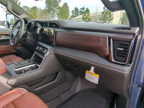 New 2026 GMC Sierra 2500 Denali Ultimate image 48