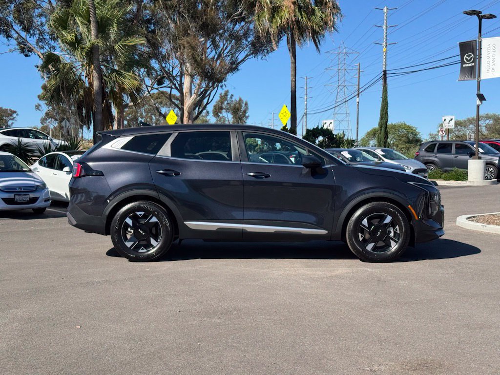 Used 2026 Kia Sportage LX FWD image 31