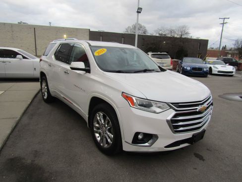 Used 2018 Chevrolet Traverse High Country image 4
